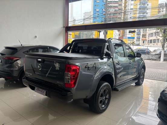 NISSAN-FRONTIER-2020