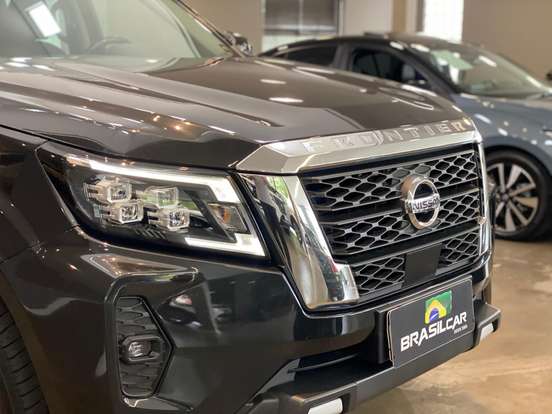 NISSAN-FRONTIER-2022