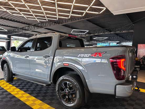 NISSAN-FRONTIER-2.3 16V TURBO DIESEL PRO4X CD 4X4 AUTOMÁTICO NISSAN-FRONTIER-2025