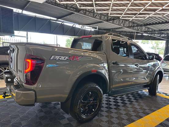 NISSAN-FRONTIER-2025