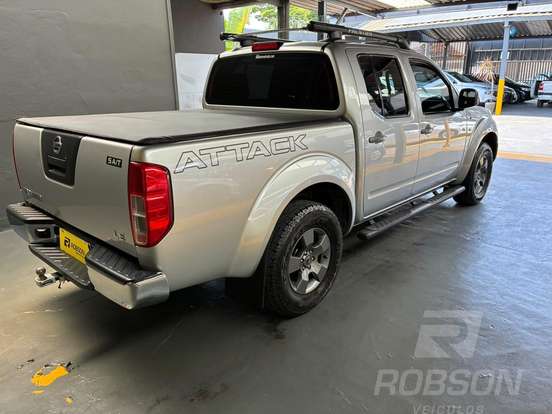 NISSAN-FRONTIER-2012