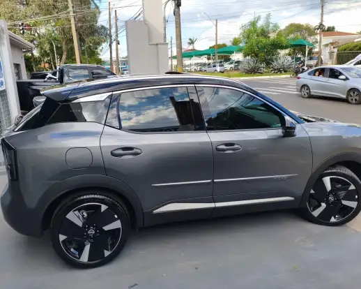 NISSAN-KICKS-2025