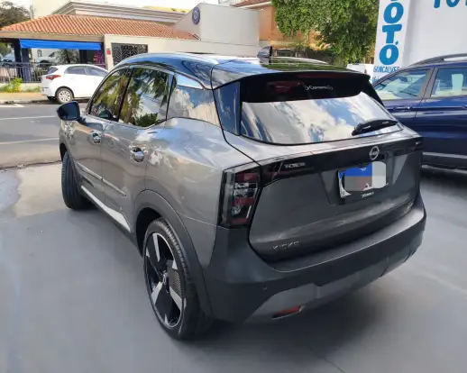 NISSAN-KICKS-2025