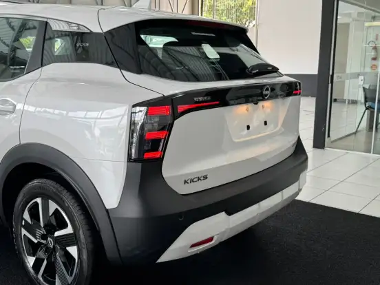 NISSAN-KICKS-2025