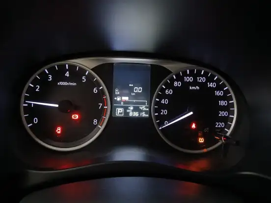 NISSAN-KICKS-2023