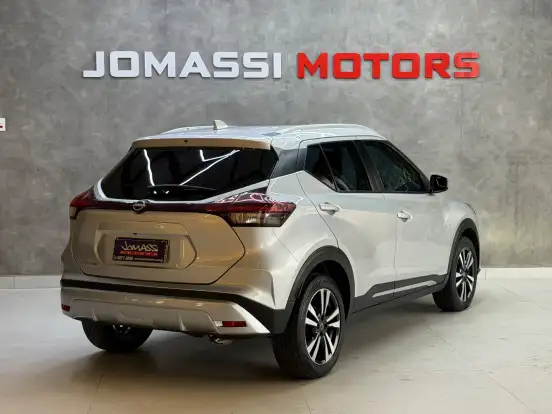 NISSAN-KICKS-2024