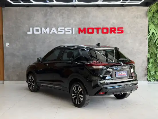 NISSAN-KICKS-2024