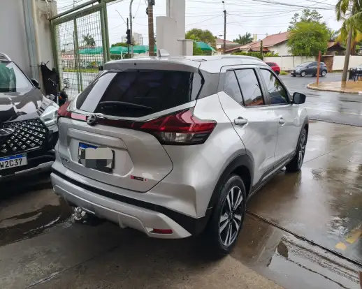 NISSAN-KICKS-2022
