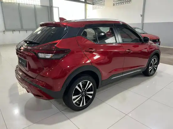 NISSAN-KICKS-2023