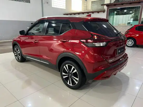 NISSAN-KICKS-2023