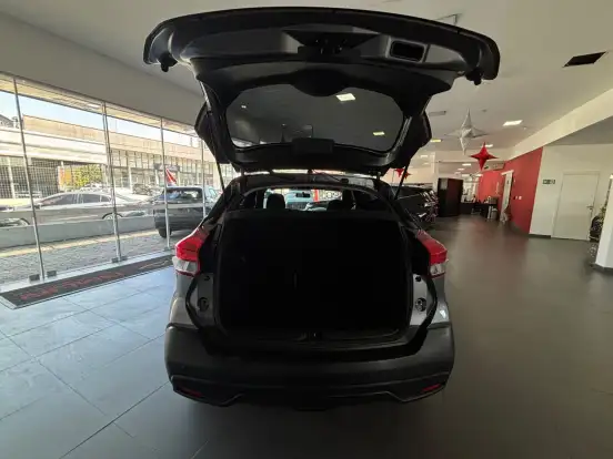 NISSAN-KICKS-2020