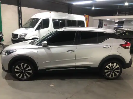 NISSAN-KICKS-2020