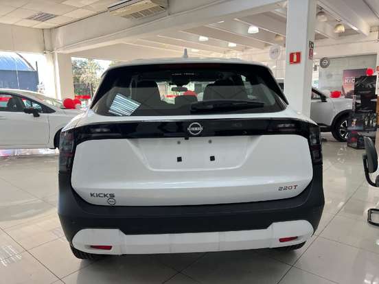 NISSAN-KICKS-2026