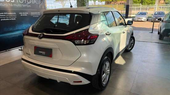 NISSAN-KICKS-2024