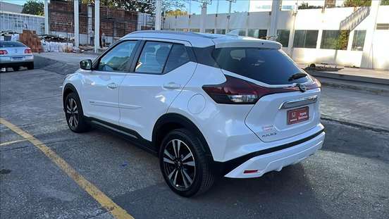 NISSAN-KICKS-2023
