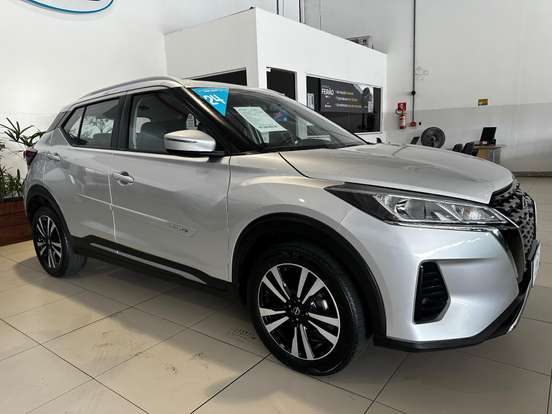 NISSAN-KICKS-2023