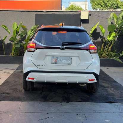 NISSAN-KICKS-2023