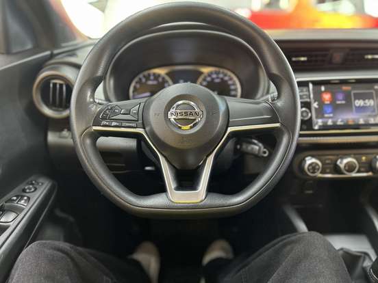 NISSAN-KICKS-2020