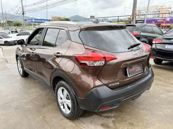 NISSAN-KICKS-2018