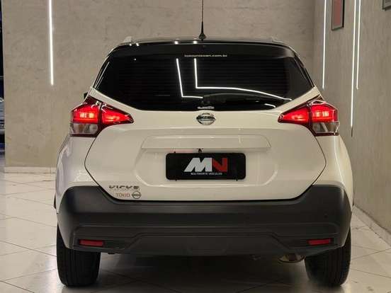 NISSAN-KICKS-2020