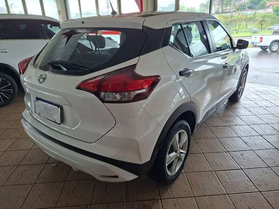 NISSAN-KICKS-2021
