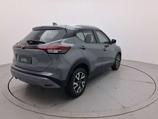 NISSAN-KICKS-2023