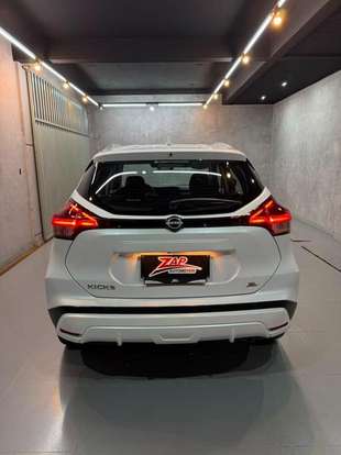 NISSAN-KICKS-2024