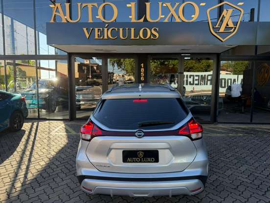 NISSAN-KICKS-2024