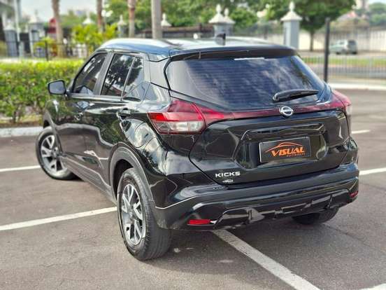 NISSAN-KICKS-2023