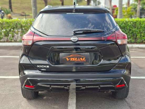 NISSAN-KICKS-2023
