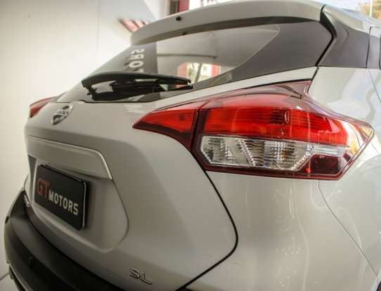 NISSAN-KICKS-1.6 16V FLEXSTART SL 4P XTRONIC NISSAN-KICKS-2016