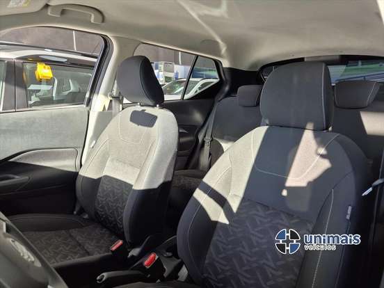 NISSAN-KICKS PLAY-2025