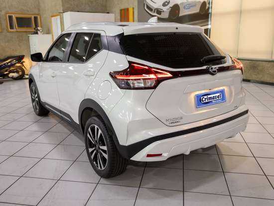 NISSAN-KICKS PLAY-2025