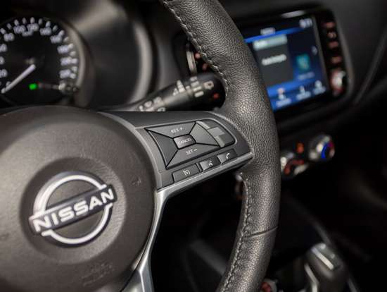 NISSAN-KICKS PLAY-2025