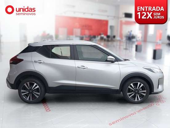 NISSAN-KICKS PLAY-2025