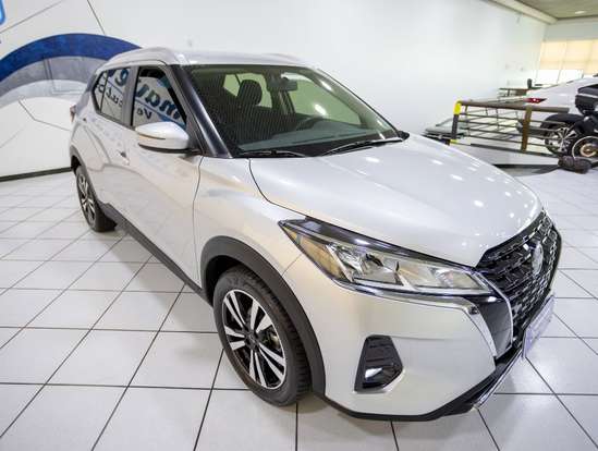 NISSAN-KICKS PLAY-2025