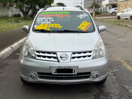 NISSAN-LIVINA-2011