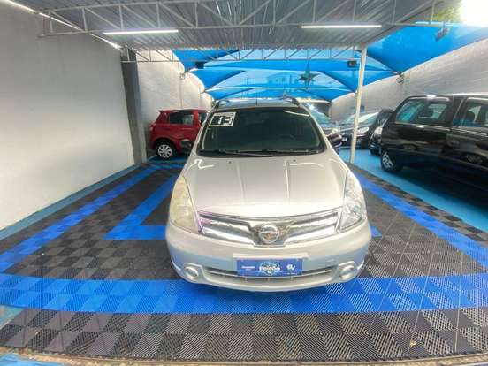 NISSAN-LIVINA-2013