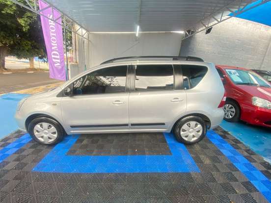 NISSAN-LIVINA-2013