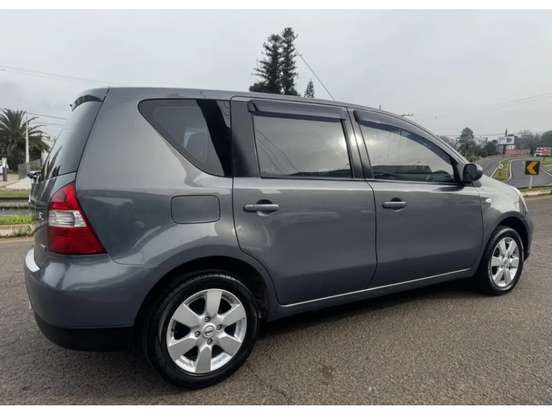 NISSAN-LIVINA-1.8 SL 16V FLEX 4P AUTOMÁTICO NISSAN-LIVINA-2009