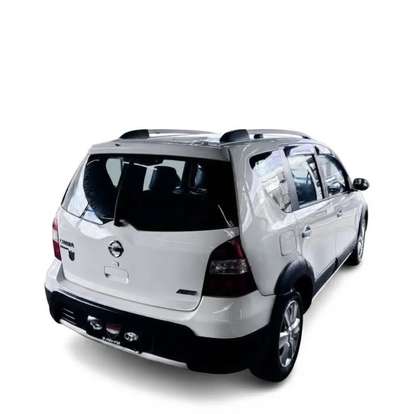 NISSAN-LIVINA-2013