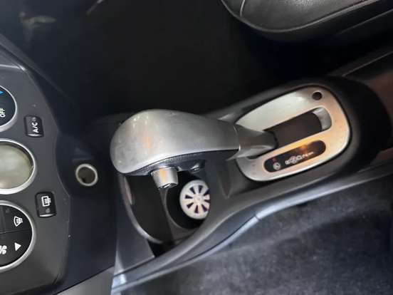 NISSAN-LIVINA-2013