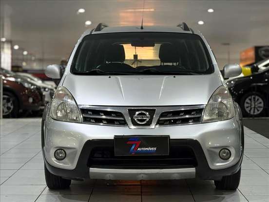 NISSAN-LIVINA-2014