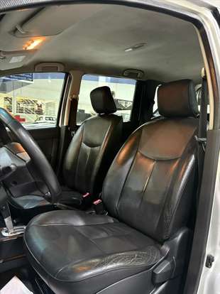NISSAN-LIVINA-2014