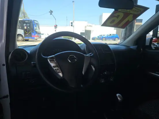 NISSAN-MARCH-2016