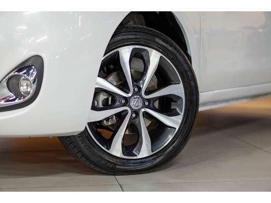 NISSAN-MARCH-1.6 SL 16V FLEXSTART 4P XTRONIC NISSAN-MARCH-2016