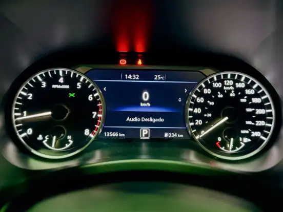 NISSAN-SENTRA-2024