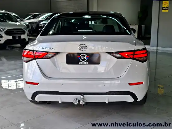 NISSAN-SENTRA-2023