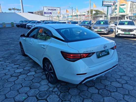 NISSAN-SENTRA-2024