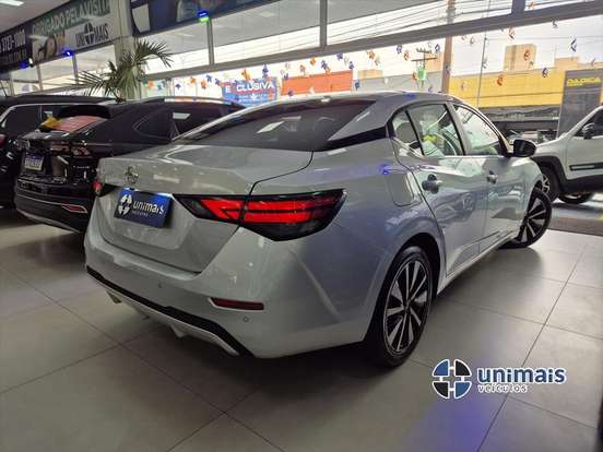 NISSAN-SENTRA-2023